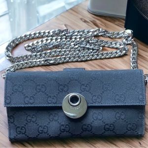 GUCCI Fabric Wallet on Chain - comes with unbranded chain